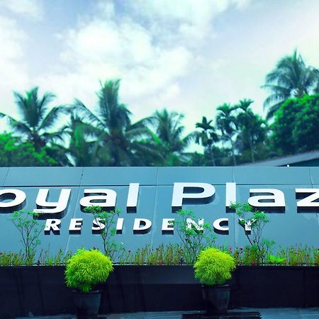 Royal Plaza Residency Hotel Cheruppulasseri Eksteriør billede